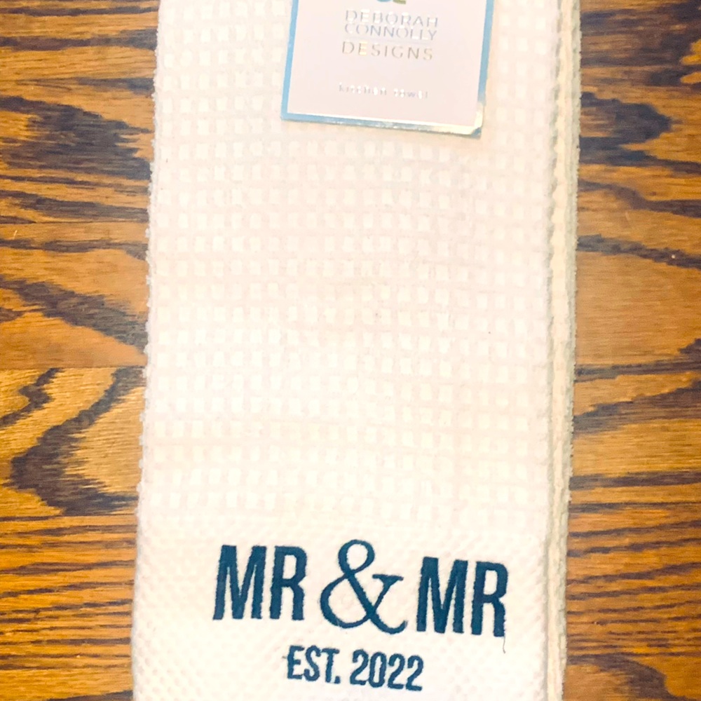 Mr. & Mr. Kitchen Tea Towels Bath 2022 NWT